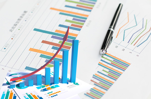 如何評估薪酬體系的可持續性和競爭力？