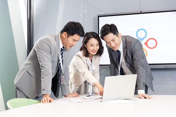 精益人才發(fā)展：培養(yǎng)專(zhuān)業(yè)人才，推動(dòng)企業(yè)持續(xù)發(fā)展