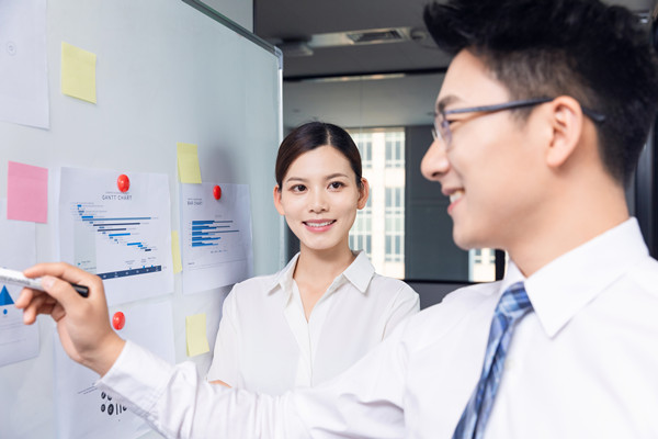 構建穩定、公平和高效的薪酬體系：企業成功的基石