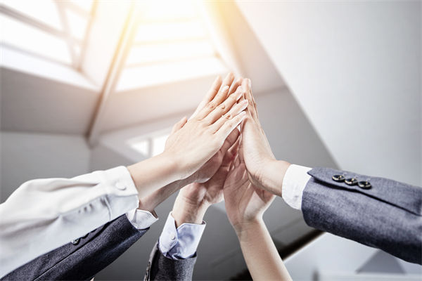 深化企業(yè)管理協(xié)同，強(qiáng)化團(tuán)隊(duì)協(xié)作，共筑企業(yè)輝煌