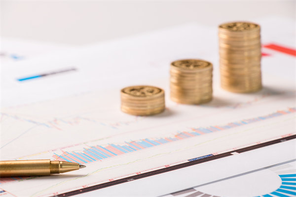 結合實際，談談企業在戰略薪酬設計時要注意哪些問題？