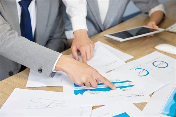 隨著業(yè)務(wù)發(fā)展，如何靈活調(diào)整組織規(guī)模與結(jié)構(gòu)？