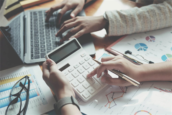 面對經(jīng)濟(jì)新常態(tài)，企業(yè)如何靈活調(diào)整預(yù)算策略？