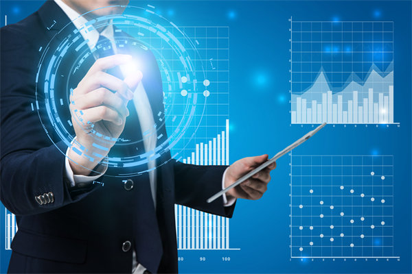 年度經(jīng)營計劃實施中，如何確保各部門協(xié)同一致？