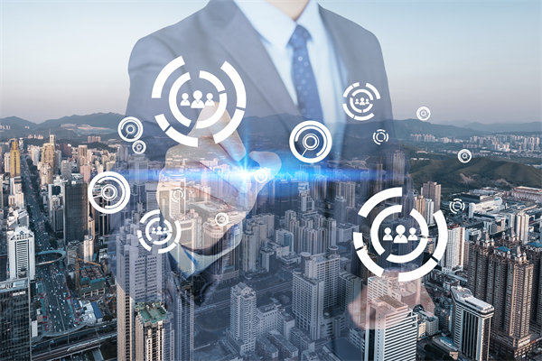 如何通過數據分析，優化企業管理決策，提升運營效率？