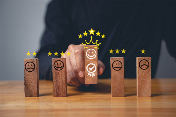 多元化團隊管理中，如何促進員工之間的協作與融合？