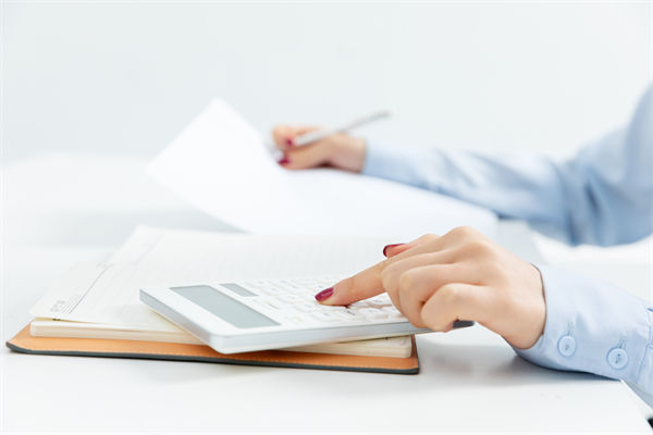 高管薪酬如何設計，才能既激勵又符合市場規范？