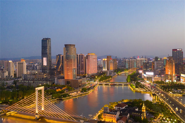 寧波戰略咨詢公司如何為企業定制長遠發展規劃？