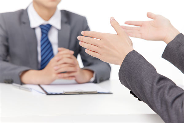 揭秘！看看企業(yè)高級(jí)HR是如何玩轉(zhuǎn)人才爭(zhēng)奪大戰(zhàn)的？