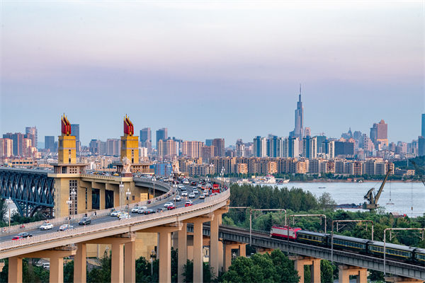 南京營銷咨詢公司如何精準定位企業市場策略？