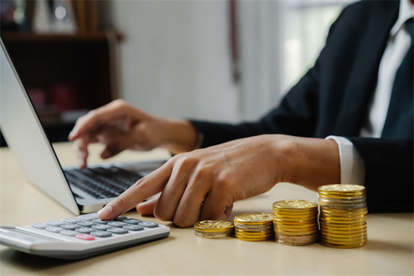 薪酬與績效如何掛鉤，專業(yè)咨詢?nèi)绾沃珳?zhǔn)設(shè)計(jì)？