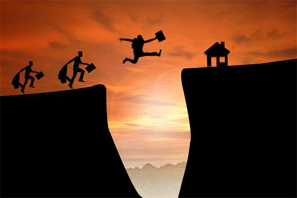 如何通過人力資源策略實現企業員工潛能最大化？