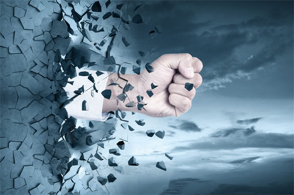 全球化競(jìng)爭(zhēng)下，企業(yè)管理如何保持靈活與創(chuàng)新？