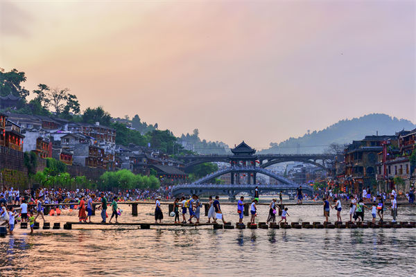 出行熱、消費(fèi)旺、體驗(yàn)新，品牌營銷如何在假期發(fā)力？