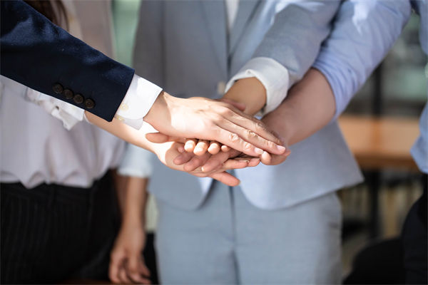 新老員工文化沖突不斷，企業文化怎樣實現融合傳承？