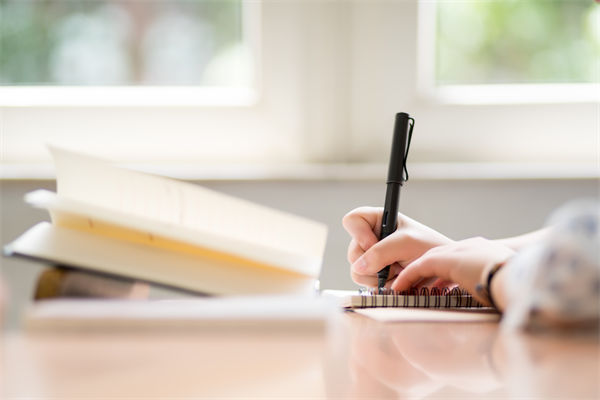 文化管理考核失效，員工參與度低，如何重塑激勵機制？