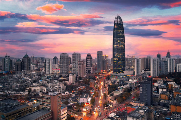 集團管控松散失靈？濟南集團管控咨詢公司如何重構集權分權平衡？