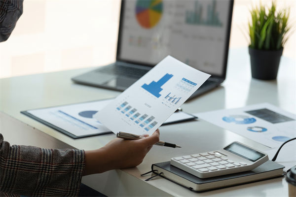 執(zhí)行與預(yù)算嚴(yán)重脫節(jié)，企業(yè)如何構(gòu)建動(dòng)態(tài)監(jiān)控與調(diào)整機(jī)制？