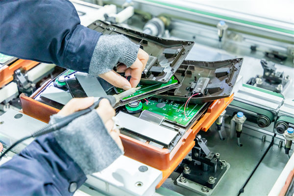 如何通過精益生產(chǎn)優(yōu)化生產(chǎn)布局，提升整體生產(chǎn)效率？