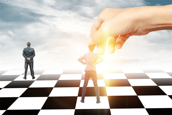 把頂層設計和問計于民統一起來，對企業戰略的啟示