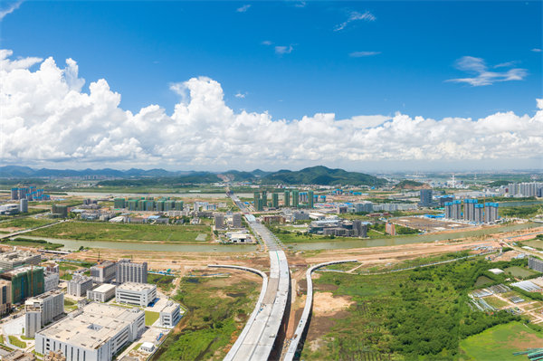 企業(yè)轉(zhuǎn)型卡在瓶頸期難突破，中山管理咨詢?nèi)绾沃髽I(yè)找到新路徑？