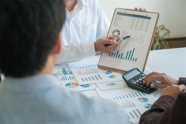 預算調整機制看似靈活，應對市場變化為何仍顯滯后？